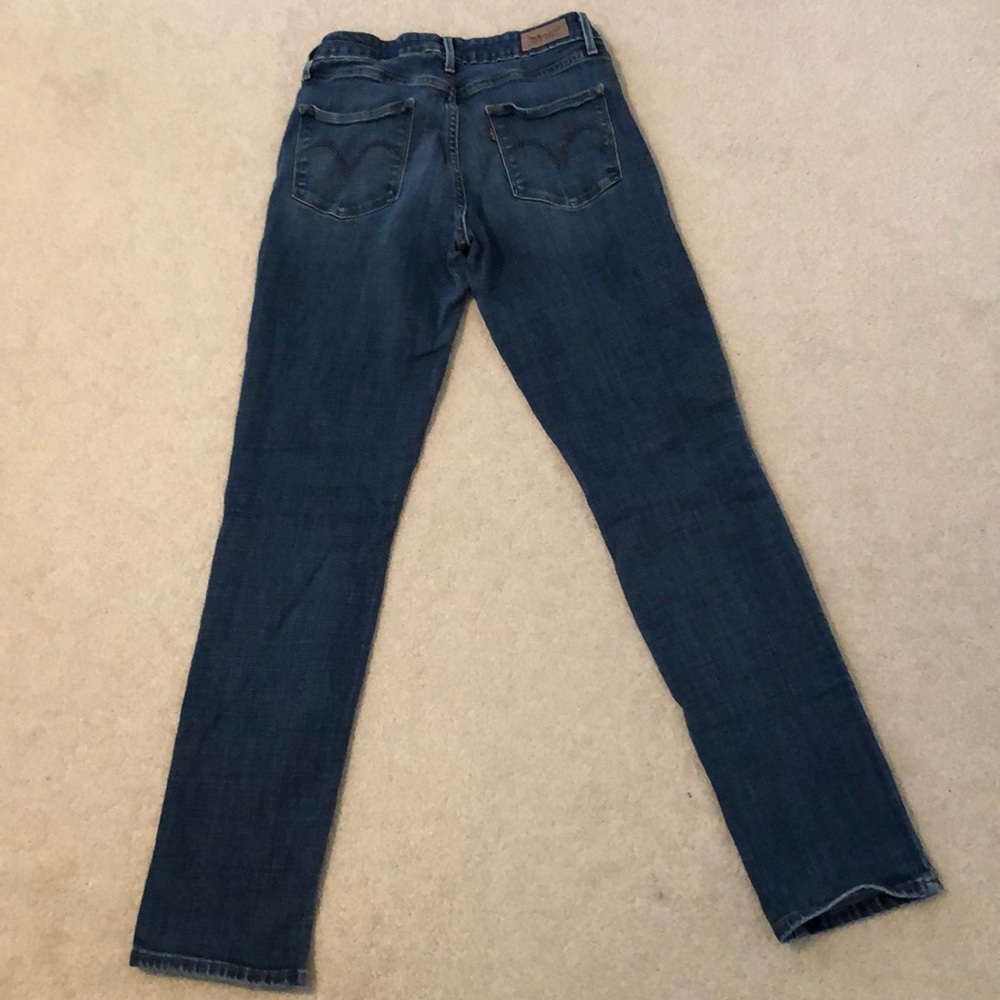 Levi’s Skinny Jeans Size 4 👖 - Picture 5 of 10
